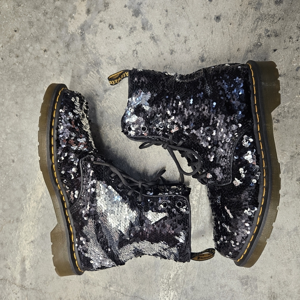NWOB DOC MARTENS Pascal Sequin Black Boots - Picture 3 of 7
